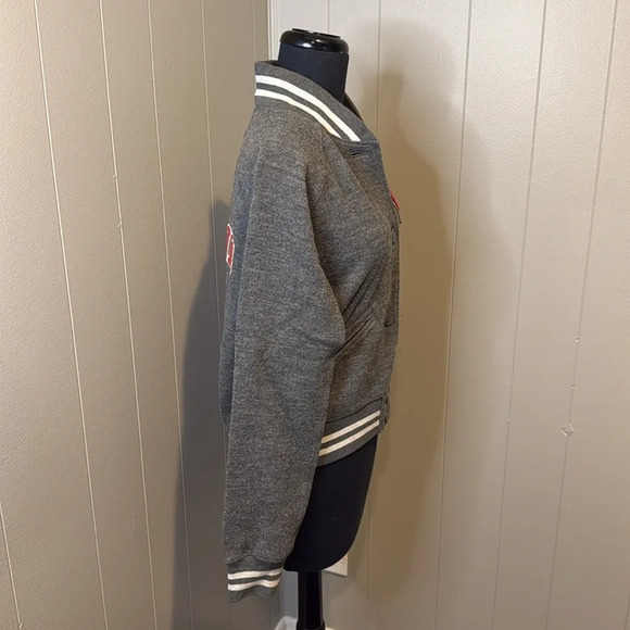 C Victoria’s Secret PINK Women’s Large Wisconsin Badger UW Wisconsin Letterman - Picture 5 of 7